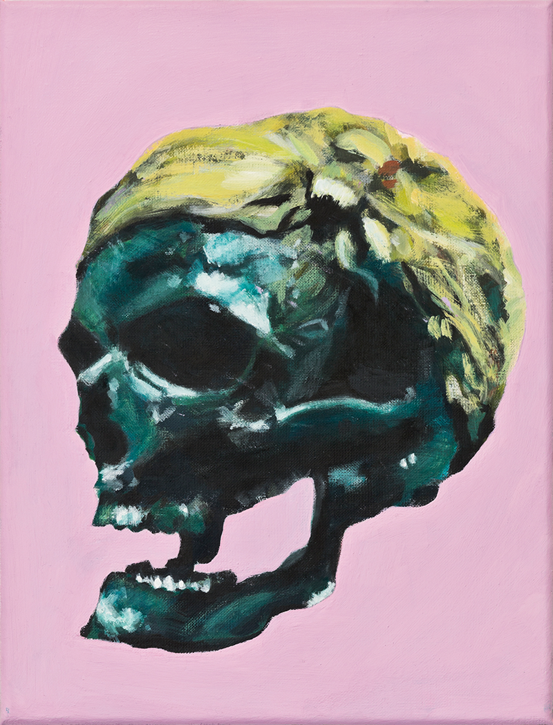 Güde Renken, skull preserved in marshland, Eitempera auf Leinwand, 30 x 40 cm, 2021, © VG Bild-Kunst, Bonn
